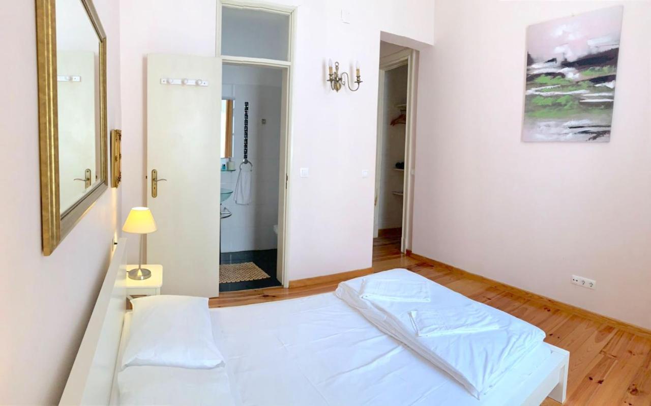 3 Bedroom, 2 Bathroom - Palma Residence Лиссабон Экстерьер фото