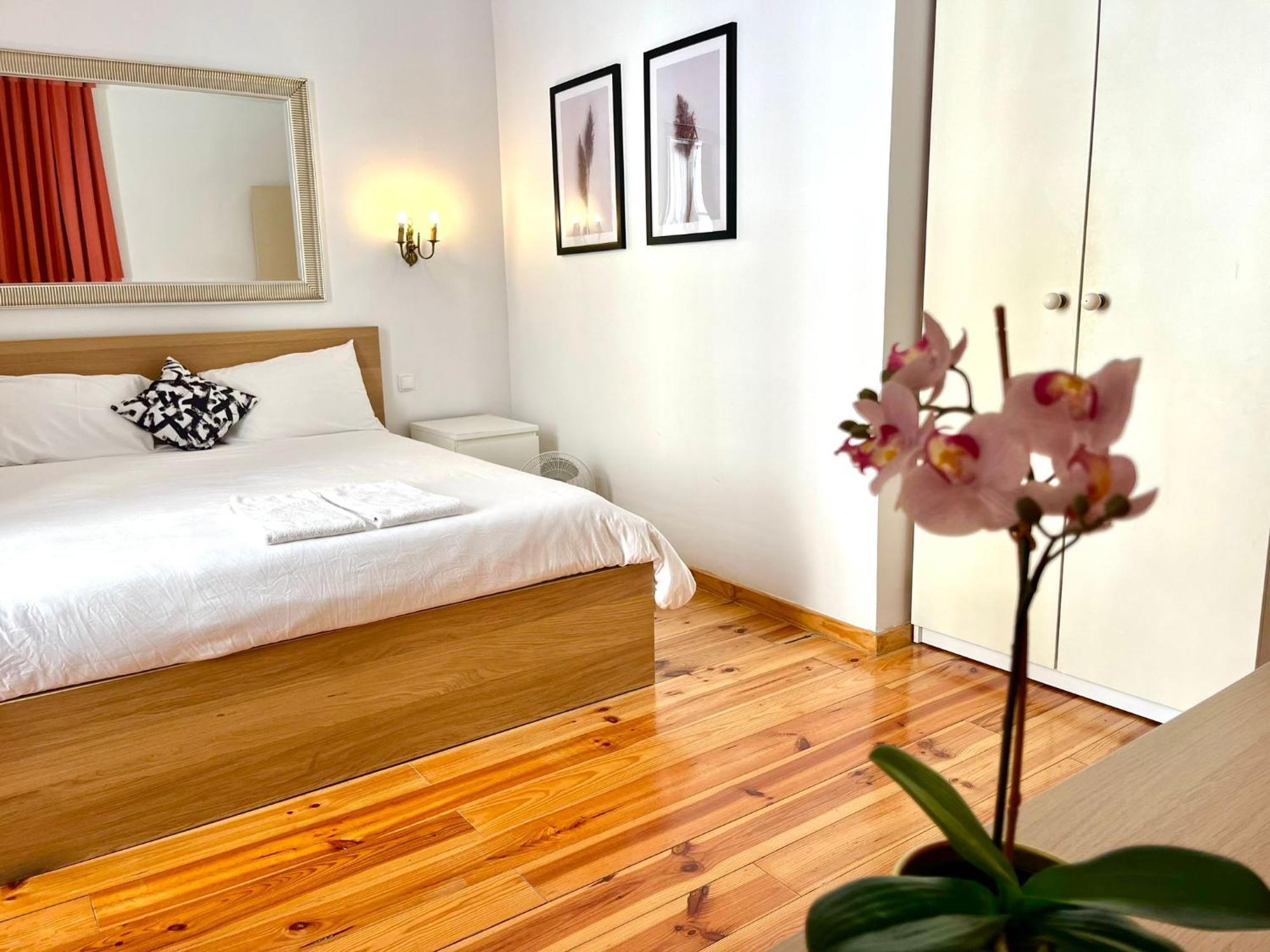 3 Bedroom, 2 Bathroom - Palma Residence Лиссабон Экстерьер фото