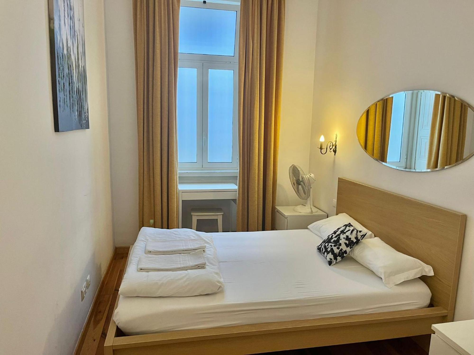 3 Bedroom, 2 Bathroom - Palma Residence Лиссабон Экстерьер фото