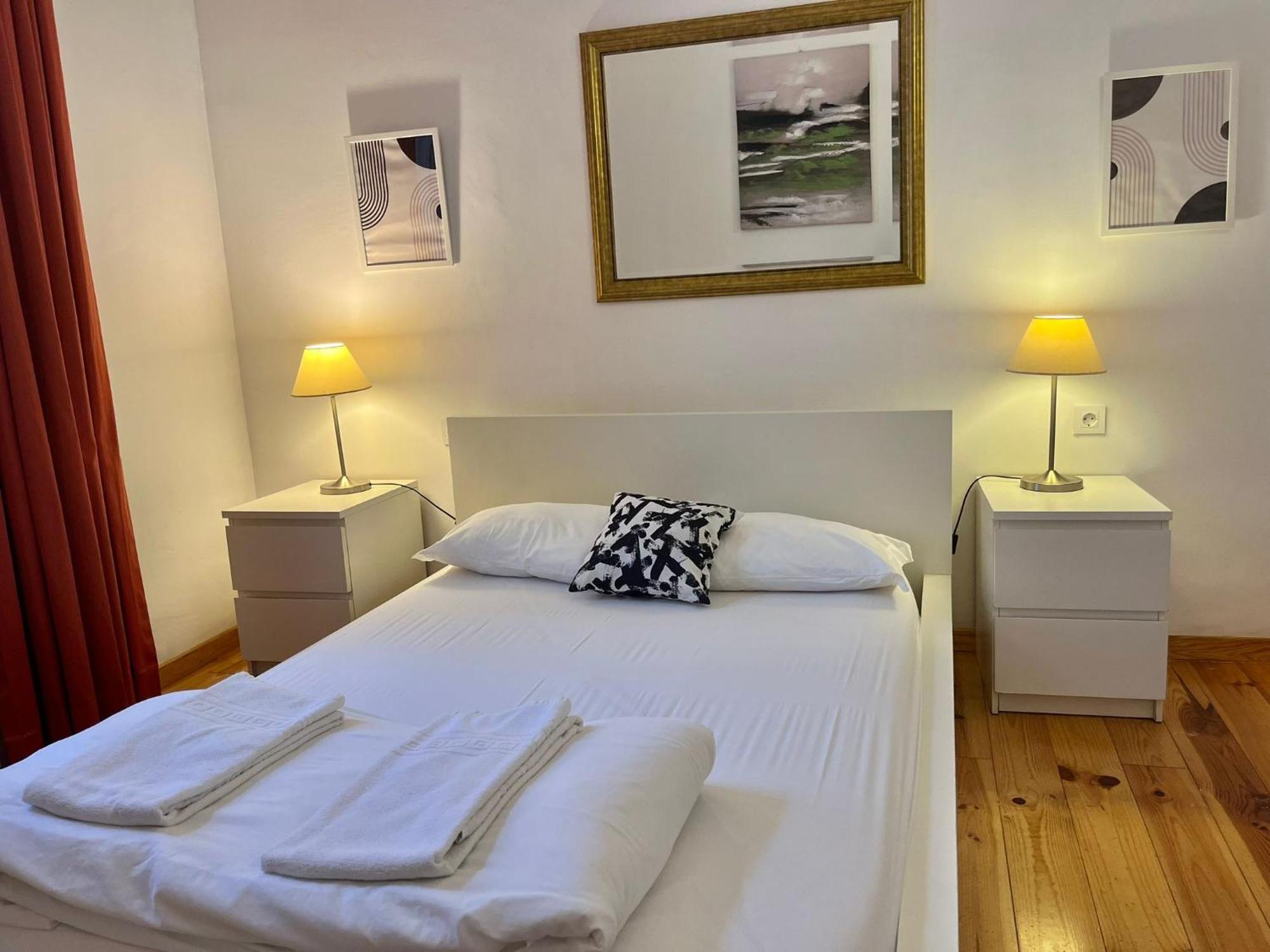 3 Bedroom, 2 Bathroom - Palma Residence Лиссабон Экстерьер фото