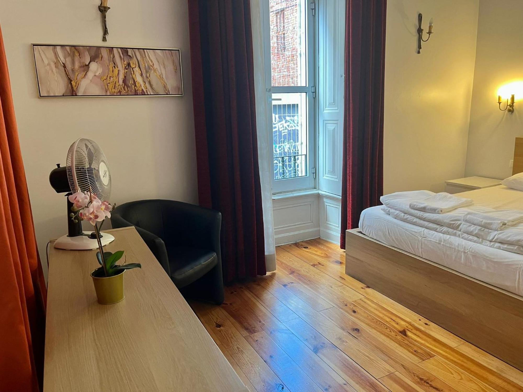 3 Bedroom, 2 Bathroom - Palma Residence Лиссабон Экстерьер фото